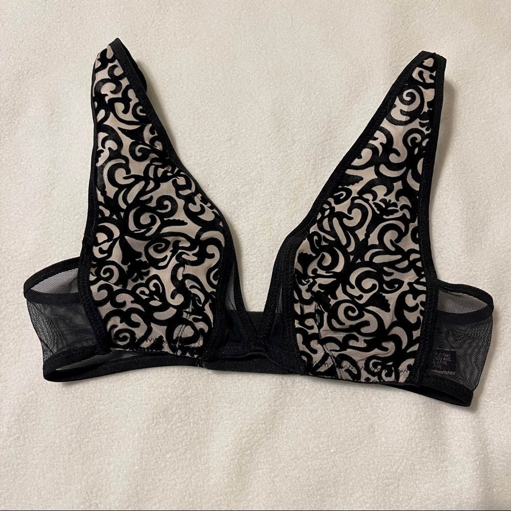 Black and cream unlined bralette